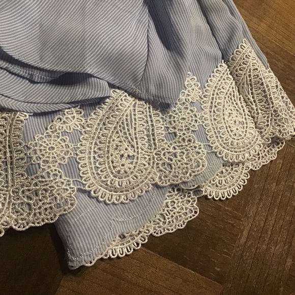 Tommy Hilfiger blouse - Picture 2 of 6